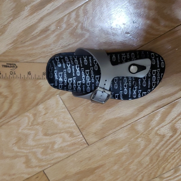 thong sandals flexible sole bebe girls silver sz S - Picture 7 of 8